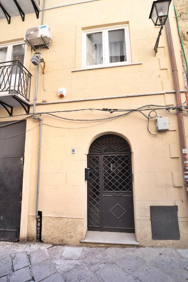 San Basilio'S Home Historical Center Palermo Exterior photo